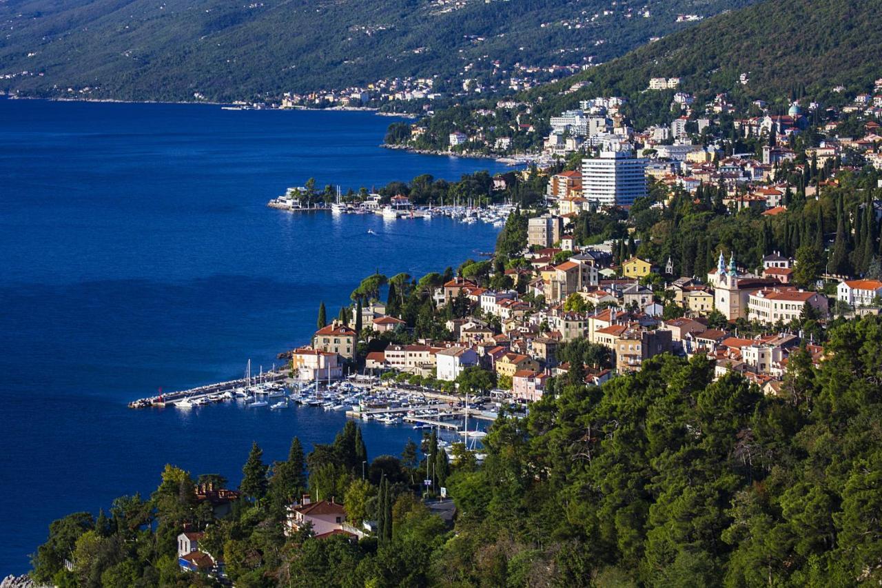 Apartments Matacin With Sea View Опатія Екстер'єр фото